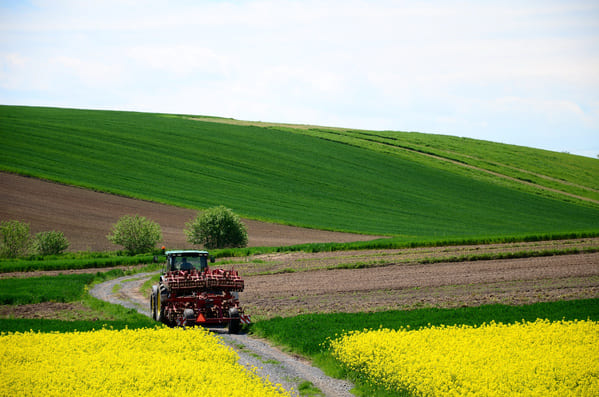 Jaka pożyczka będzie najlepsza na zakup maszyny rolniczej?